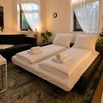 Yourfavoritebed Designerapartments Zentrum Apartmán